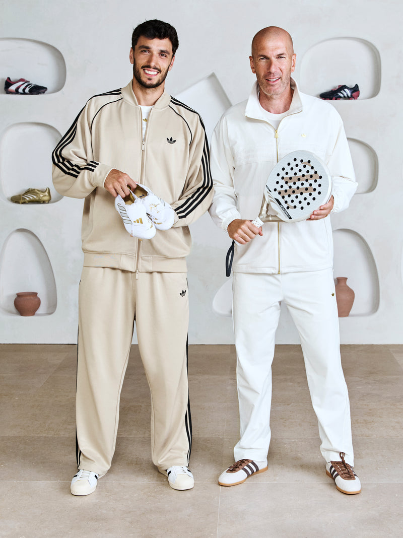Zinedine Zidane holding the adidas Metalbone ZZ racket