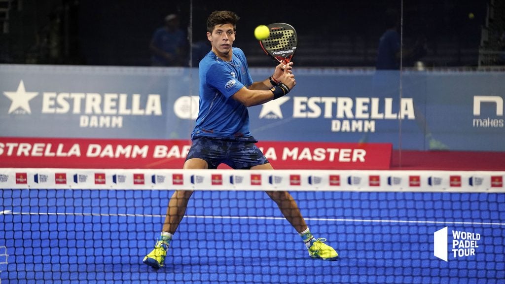 run to the net in padel
