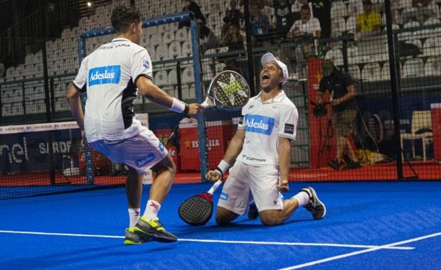 run to the net in padel